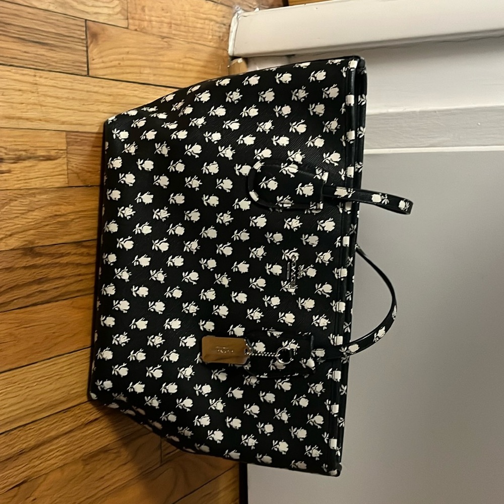 Rose imprinted coach tote bag